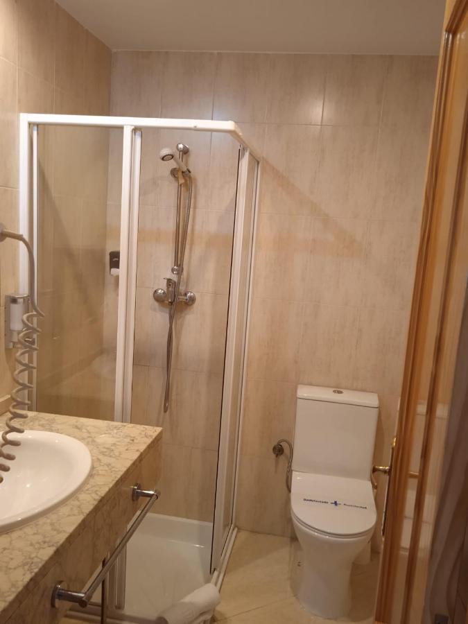 Hotel El Alamo Madrid Kültér fotó