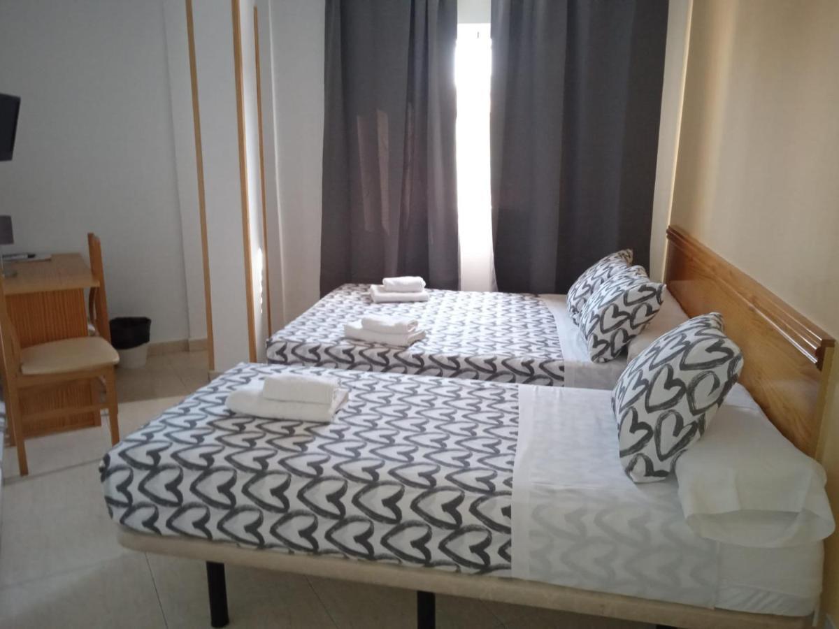 Hotel El Alamo Madrid Kültér fotó