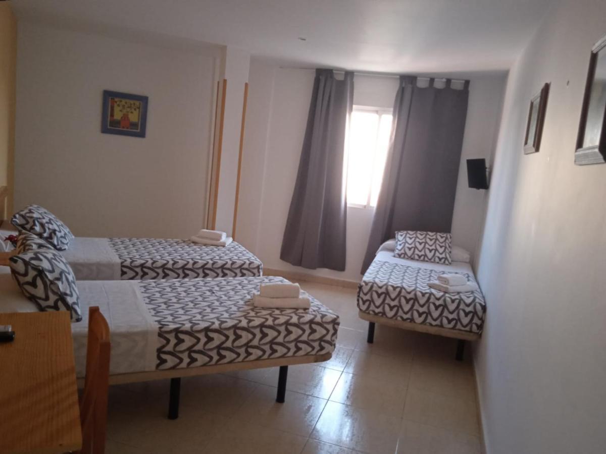 Hotel El Alamo Madrid Kültér fotó