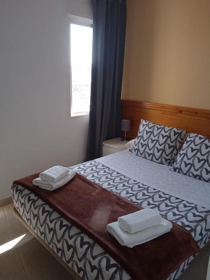 Hotel El Alamo Madrid Kültér fotó