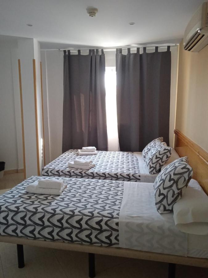 Hotel El Alamo Madrid Kültér fotó