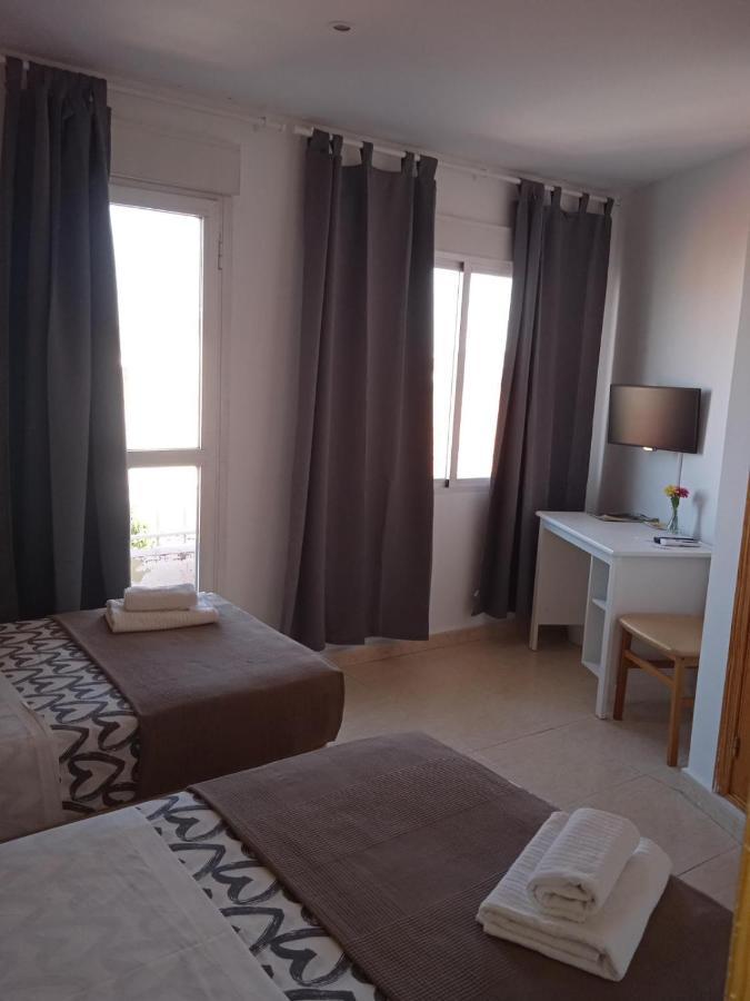 Hotel El Alamo Madrid Kültér fotó